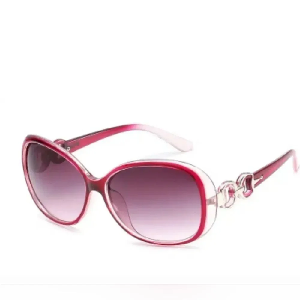 Sunglasses one pair 😎